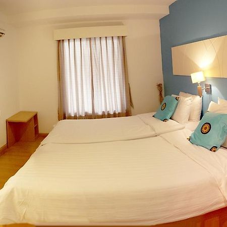 Nantra De Comfort Bangkok Kültér fotó