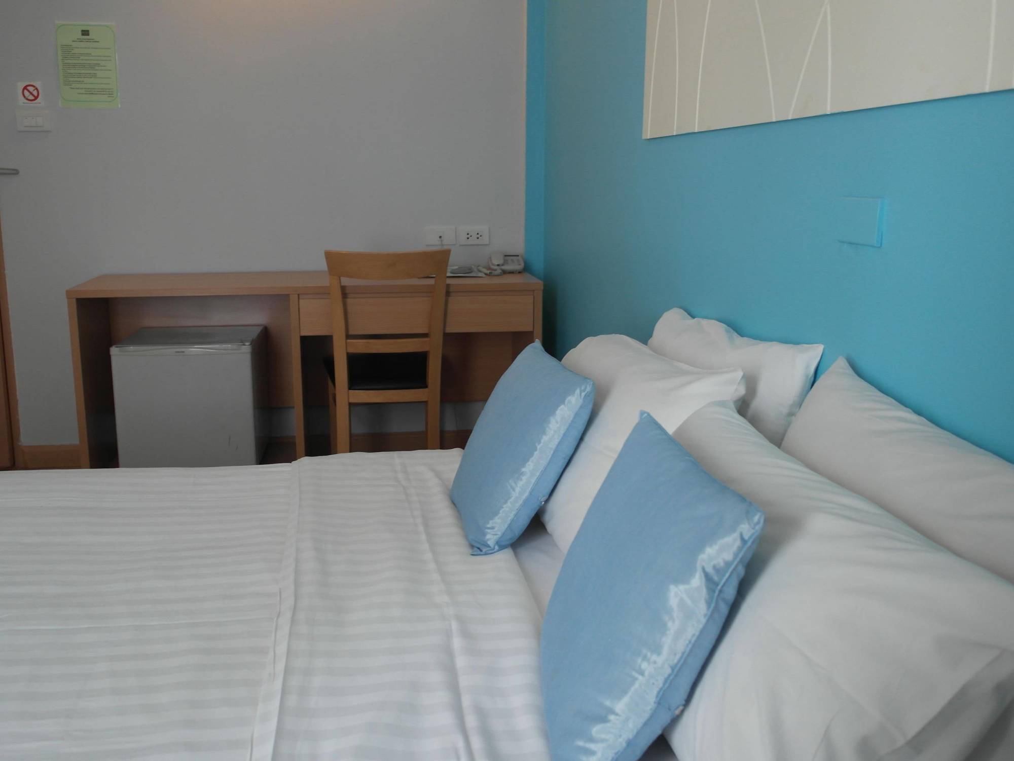 Nantra De Comfort Bangkok Kültér fotó