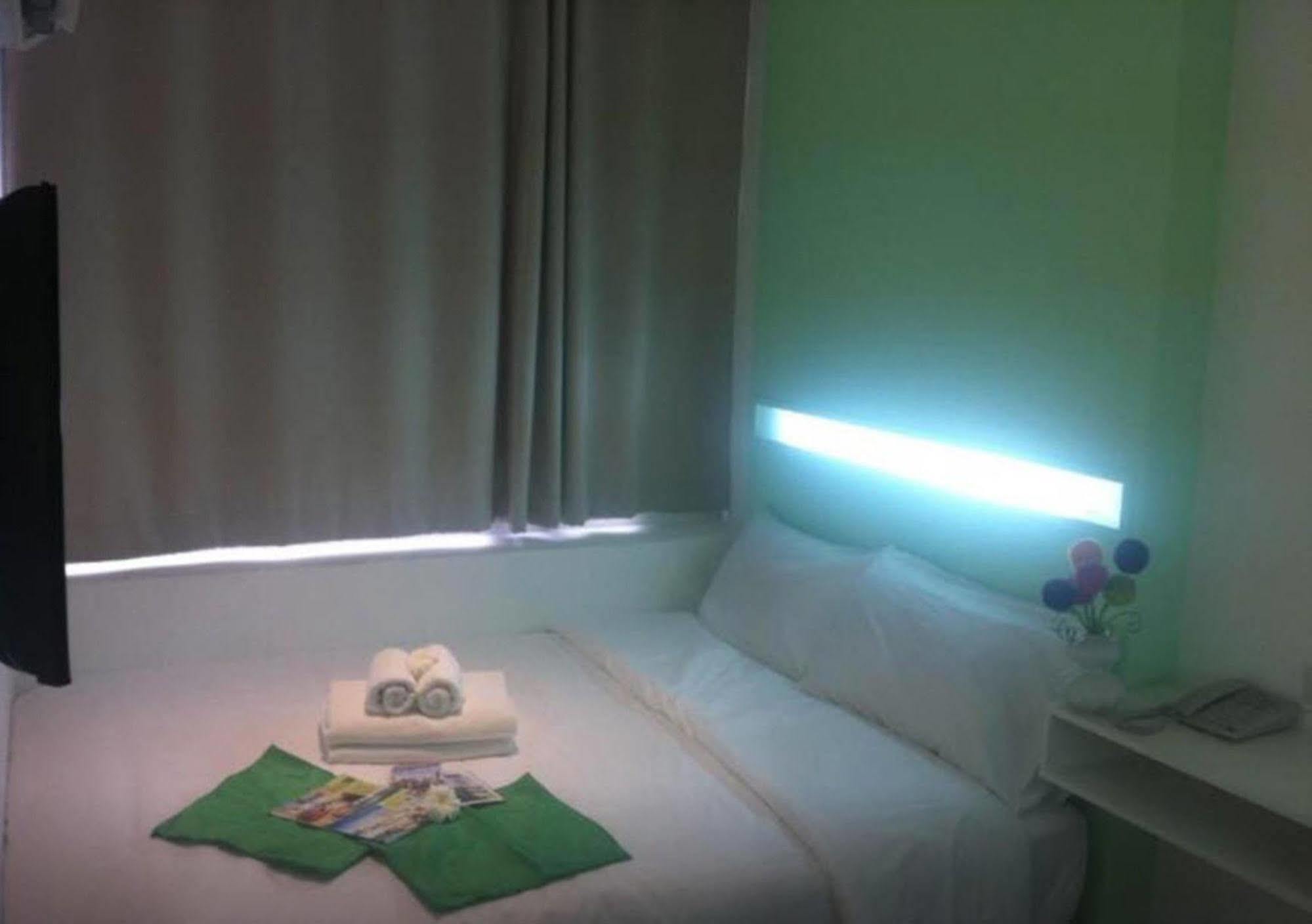 Nantra De Comfort Bangkok Kültér fotó