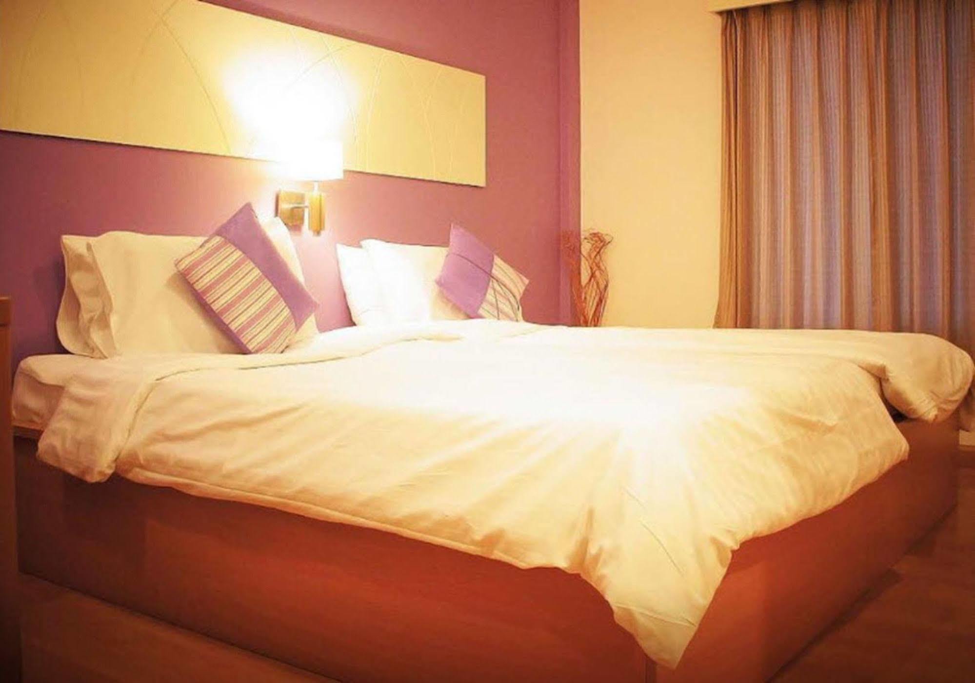 Nantra De Comfort Bangkok Kültér fotó