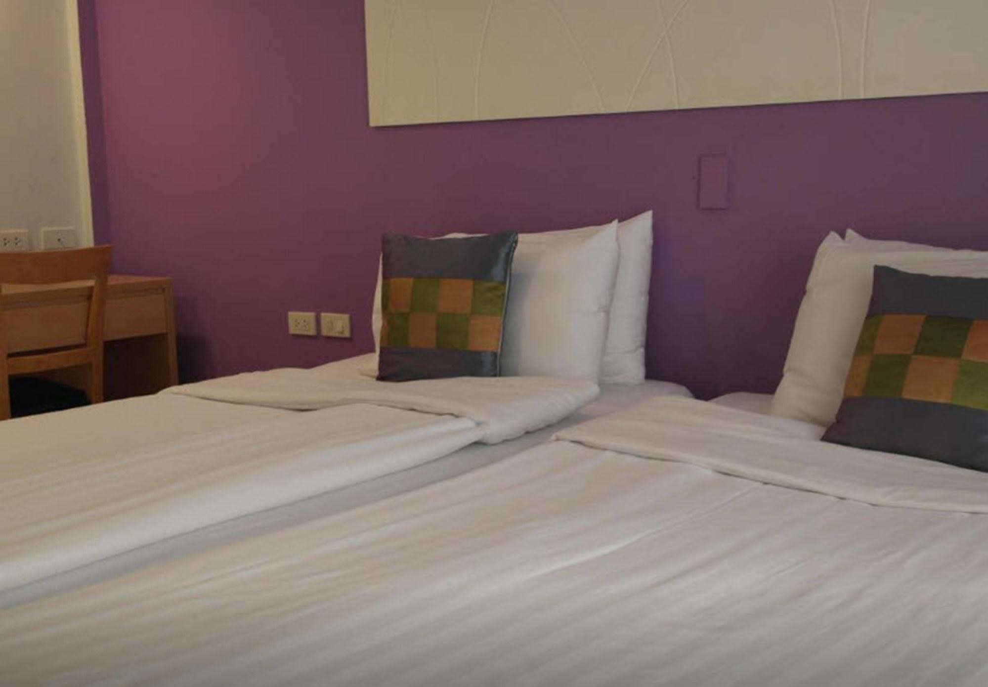 Nantra De Comfort Bangkok Kültér fotó